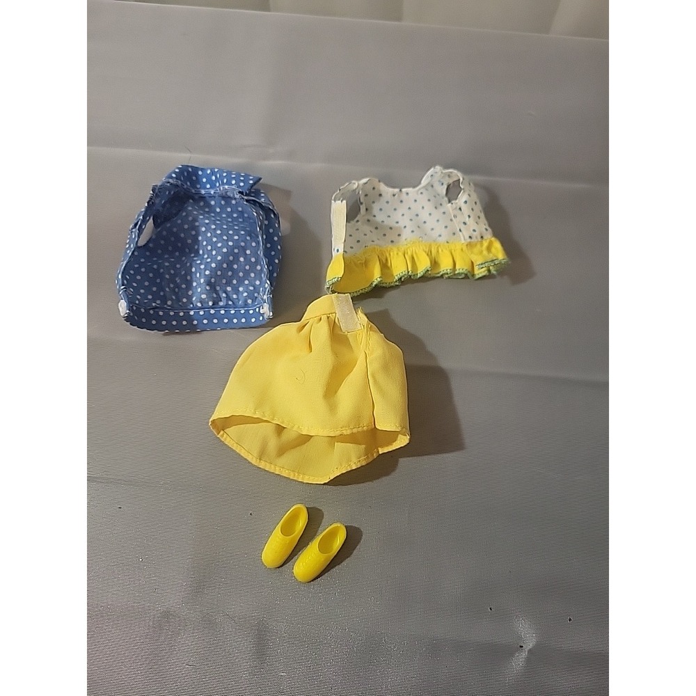 Vintage Barbie Clothes "Fun to Dress" Fashion Pak Doll Clothing Lot